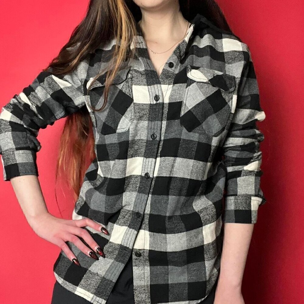 Black and white plaid hoodie top 🖤🤍